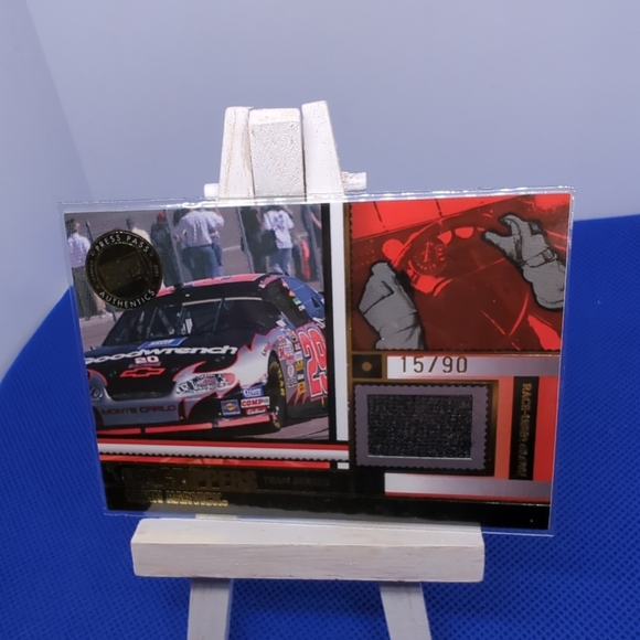 This 2005 Press Pass Kevin Harvick Race-Used Glove #'GGT-3 / Team Series NM - Picture 2 of 7